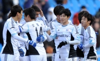 [포토] 승리에 기뻐하는 수원 선수들