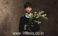 훤데이│김수현 “<해품달>이 소중하다, 날 무릎 꿇게 해줘서”