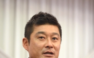 [포토] '바람의 아들, 방망이 내려놓습니다'