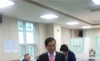[4.11총선]박원순 서울시장, 혜화동주민센터서 투표 