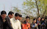 김문수지사 "한강 철책제거해도 안전"  