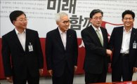 [포토]경제4단체 부회장 만나는 이한구 새누리당 원내대표