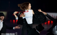 [포토] 김연아 '오늘도 남장 변신 성공!'