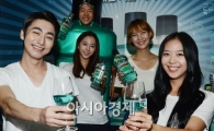 [포토]신제품 구강청결제 '리스테린 Teeth & Gum Defence' 출시