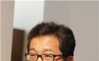 '한국형 가구'로 이케아 잡겠다는 최양하 한샘 회장