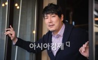 [포토]카리스마 넘치는 배우 조진웅