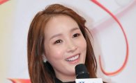 유설아, 웅진그룹 차남 윤새봄과 결혼…"재벌가 며느리 됐어요"