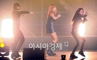 [포토]2NE1 '후광이 번쩍'