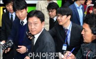 특검, 김윤옥 여사 조사 결정…"청와대와 조율중"(종합)