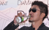 [포토]김영호, 남자는 원샷이지!
