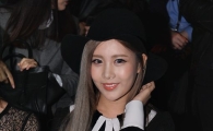 [포토]큐리, 인형이 살아 움직이네!