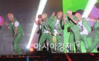 [포토]B.A.P, 소녀들아 우리가 왔다!