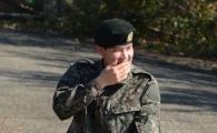 [포토] 박태환 '군복 차림 어색하죠?'