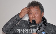 [포토]명계남 "'부러진화살'보다 관객 많이 오겠죠?"
