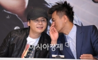 [포토]양현석-박진영, 속닥속닥 무슨 얘기 중?