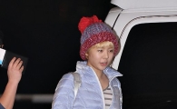 [포토]소녀시대 써니, 털모자로 포인트 준 '공항패션'