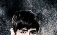 2PM 닉쿤, 콘서트 포스터 공개 '더 강렬하고 섹시하게'