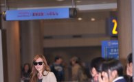[포토]공항에서 제시카가 떴다… 일본 소녀들 난리!