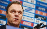 [포토] 홀거 오지크 호주 감독 '한국전, 어려운 경기 될 것'