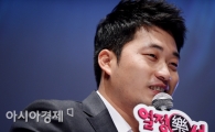 [포토] 오승환 '내 인기의 비결은 허벅지!'