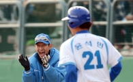 [포토] 김창렬 '윤석민, 타격감 살아있네~'