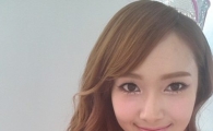 제시카, 스튜어디스 깜짝 변신… 물오른 미모 과시