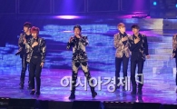 [포토]비스트, 여섯남자의 뜨거운 무대~