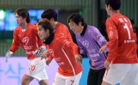[포토] 홍명보 자선축구 '10년이 지나도 여전한 감동'