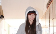 [포토]아이유, 제 손으로 직접 대통령 뽑아요!
