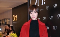 [포토]황정음, 블랙과 레드의 조화!