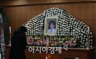 환희-준희, 故 조성민 빈소 도착 '비통'
