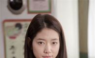 박신혜, 풋풋한 교복차림으로 ‘청순미’ 발산 “男心접수”