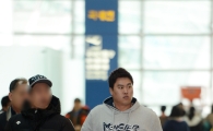 [포토] 류현진 'LA 향해 한걸음 한걸음'
