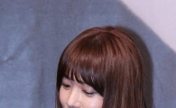 [포토]정지윤, 파격의상에 '바쁜손'