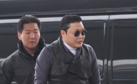[포토]'국제가수' 싸이의 공항패션은?