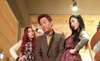 정준하, 비피팝 인증샷, 양 옆 미녀들 함께하니 '수줍'’