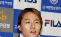 [포토] 취재진 질문에 답하는 이상화