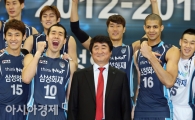 [포토] 11연승 삼성화재 'KEPCO에 22연패 안기며 정규리그 우승'