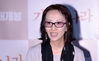 [포토]영화 '가족의 나라' 소개하는 양영희 감독
