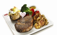 아웃백, 봄 한정메뉴 '블랙페퍼 스테이크&씨푸드 콤보' 출시