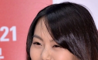 [포토]김민희 '쑥스럽네'