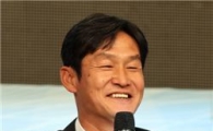 [포토] 활짝 웃는 최용수 감독