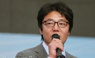 [포토] 각오 밝히는 포항 황선홍 감독
