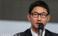 [포토] 질문에 답하는 이천수