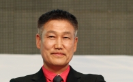 [포토] 최진한 감독 '패션 멋지죠'