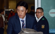 [포토] 이승엽 '아쉬움 남는 귀국길'