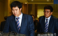 [포토] 고개 숙인 최정
