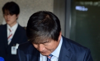 [포토] 류중일 감독 '고개숙여 사과드립니다'