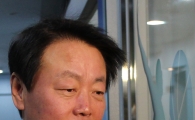 [포토] 굳은 표정의 한선교 KBL 총재