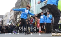 [포토]다이렉트하게 도심을 누벼라!